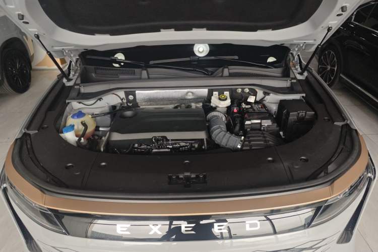 Used EXEED Stellar 2023 400T Four-Wheel Drive Premium Flying Fish Edition Engine Bay