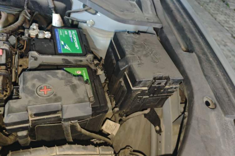 Used EXEED Stellar 2023 400T Two-Wheel Drive Comfort Edition Engine Bay Left