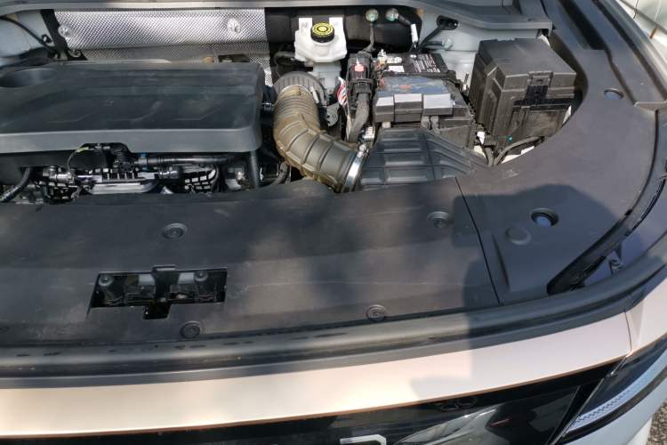 Used EXEED Stellar 2023 400T Four-Wheel Drive Enjoying the Flying Fish Edition Engine Bay Left