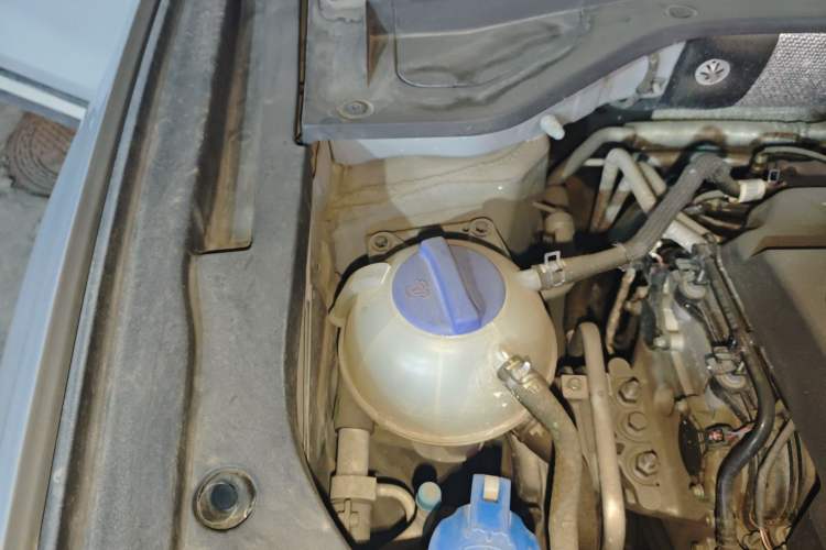 Used EXEED Stellar 2023 400T Two-Wheel Drive Comfort Edition Engine Bay Right