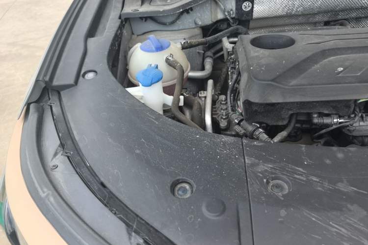Used EXEED Stellar 2023 400T Four-Wheel Drive Deluxe Edition Engine Bay Right