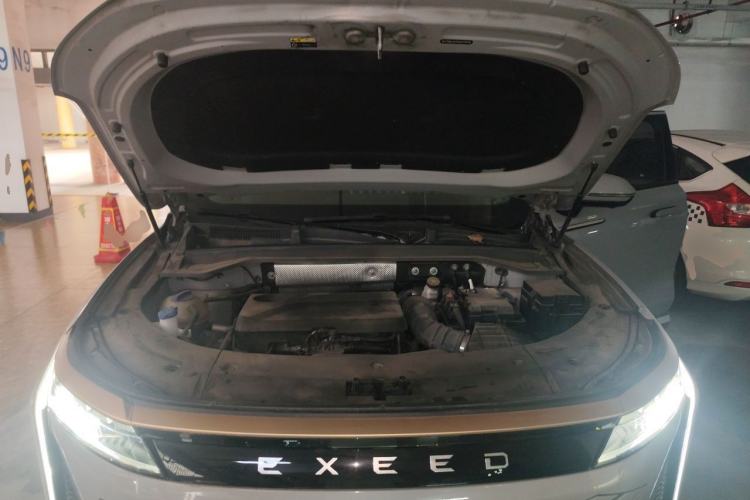Used EXEED Stellar 2023 400T Two-Wheel Drive Comfort Edition Engine Bay