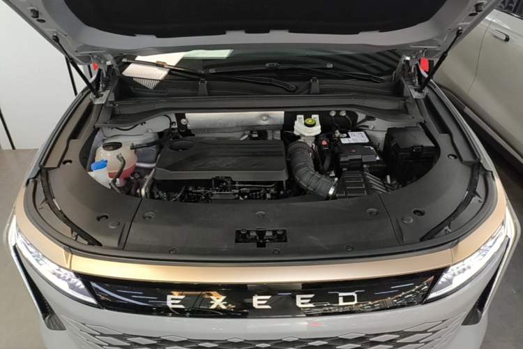 Used EXEED Stellar 2023 400T Four-Wheel Drive Deluxe Edition Engine Bay