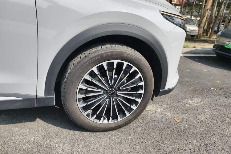 Used EXEED Stellar 2023 400T Two-Wheel Drive Comfort Flyfish Edition Exterior 4
