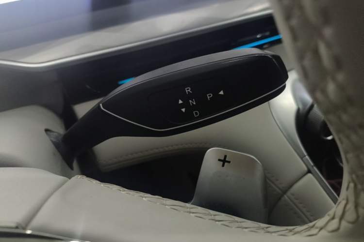 Used EXEED Stellar 2023 400T Four-Wheel Drive Luxury Edition Gear Lever