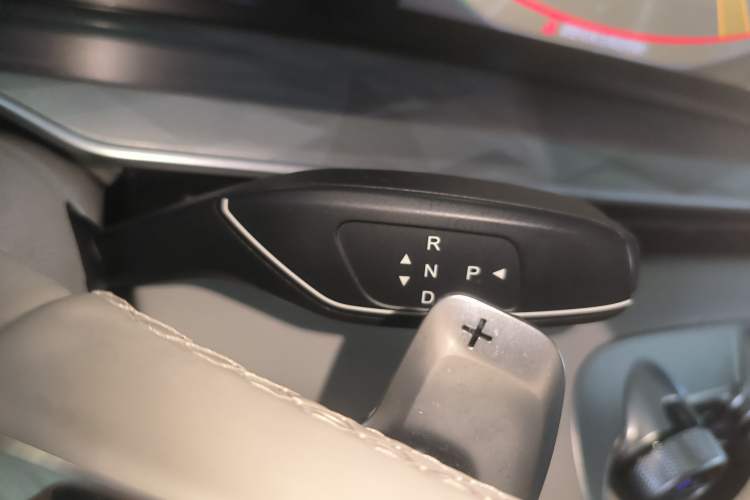 Used EXEED Stellar 2023 400T Four-Wheel Drive Luxury Edition Gear Lever