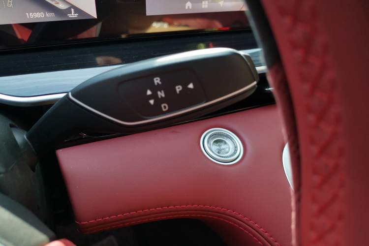 Used EXEED Stellar 2023 400T Four-Wheel Drive Enjoying the Flying Fish Edition Gear Lever