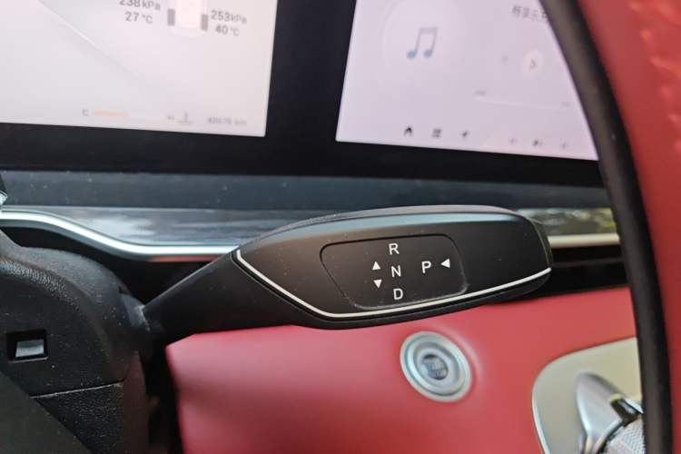 Used EXEED Stellar 2023 400T Two-Wheel Drive Comfort Edition Gear Lever