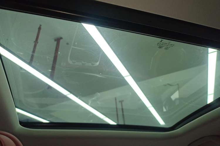 Used EXEED Stellar 2023 400T Two-Wheel Drive Comfort Edition Headliner
