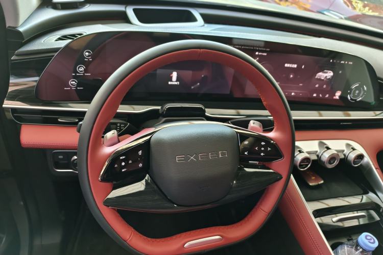Used EXEED Stellar 2023 400T Two-Wheel Drive Comfort Flyfish Edition Interior 1
