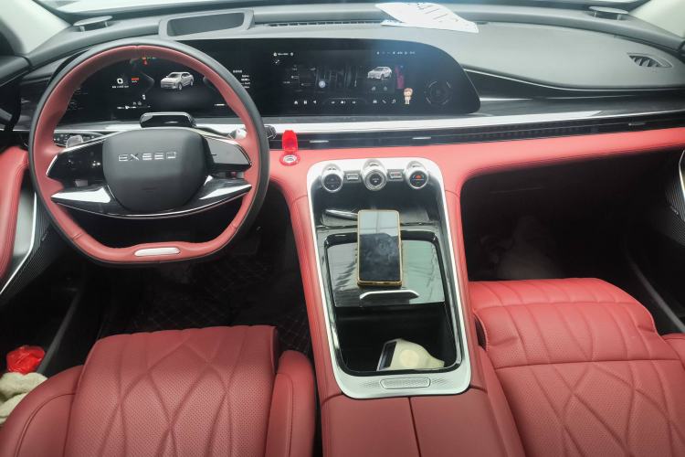 Used EXEED Stellar 2023 400T Two-Wheel Drive Comfort Flyfish Edition Interior 2