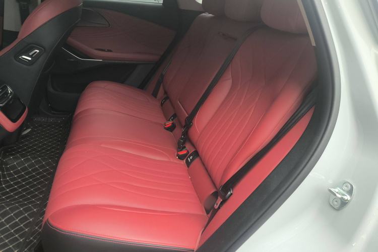 Used EXEED Stellar 2023 400T Two-Wheel Drive Comfort Flyfish Edition Interior 4