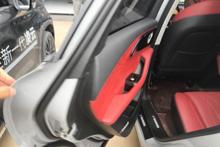 Used EXEED Stellar 2023 400T Two-Wheel Drive Comfort Flyfish Edition Interior 8