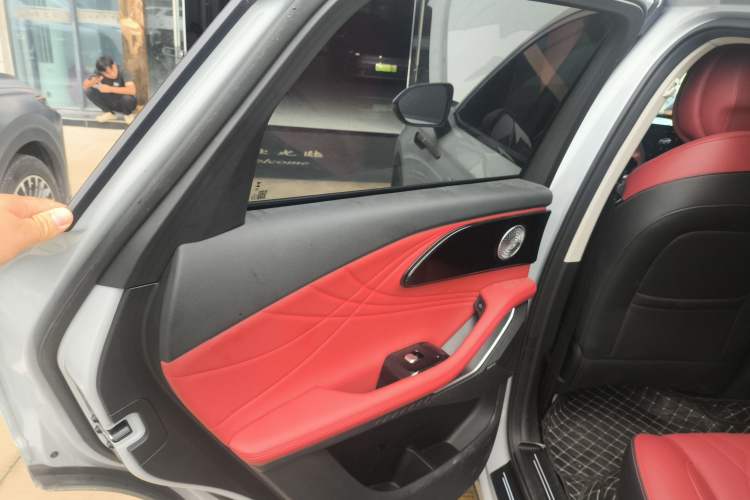 Used EXEED Stellar 2023 400T Two-Wheel Drive Comfort Flyfish Edition Interior 8