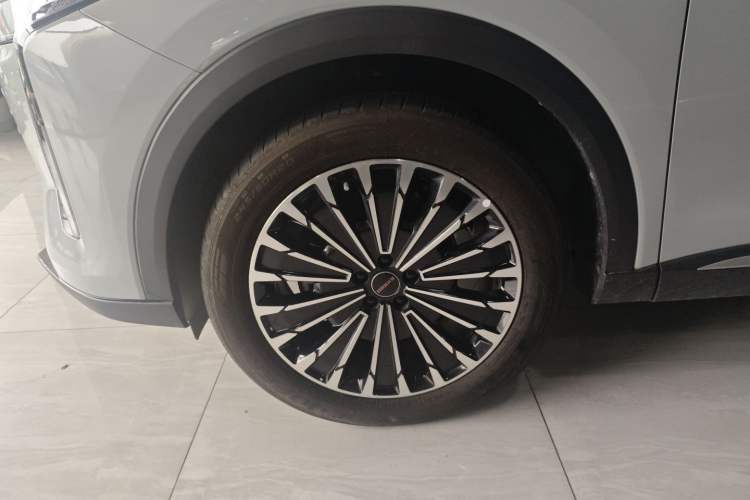 Used EXEED Stellar 2023 400T Four-Wheel Drive Premium Flying Fish Edition Left Front Wheel Hub