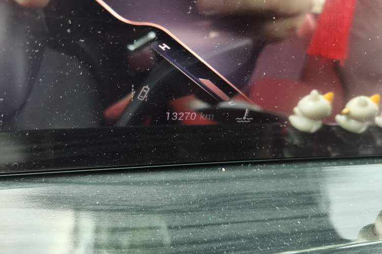 Used EXEED Stellar 2023 400T Two-Wheel Drive Comfort Flyfish Edition Odometer Close Up