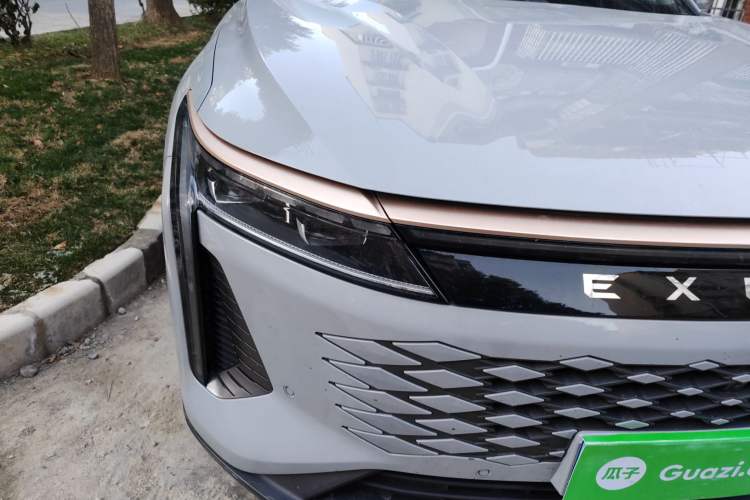 Used EXEED Stellar 2023 400T Four-Wheel Drive Luxury Edition Right Front Headlight
