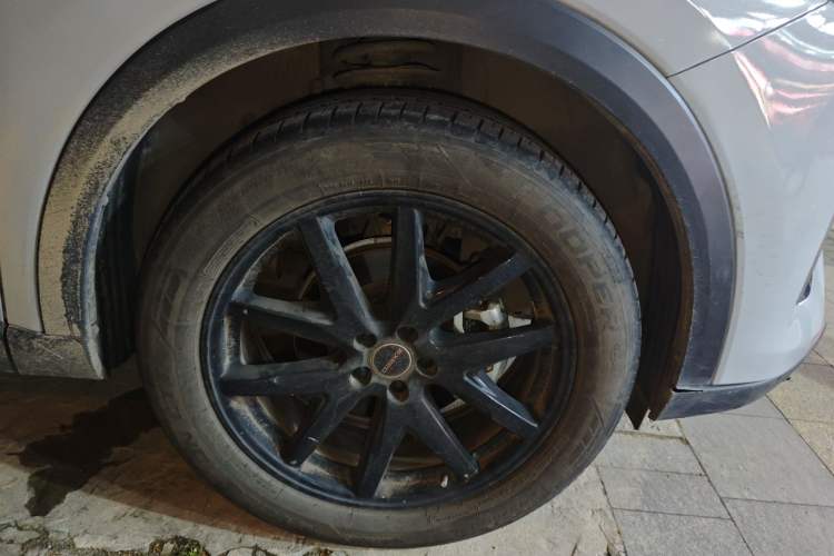 Used EXEED Stellar 2023 400T Two-Wheel Drive Comfort Edition Right Front Wheel Hub