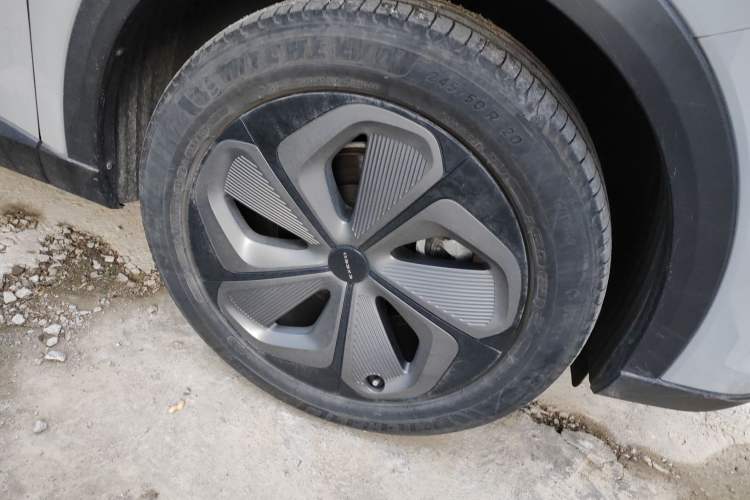 Used EXEED Stellar 2023 400T Four-Wheel Drive Luxury Edition Right Front Wheel Hub