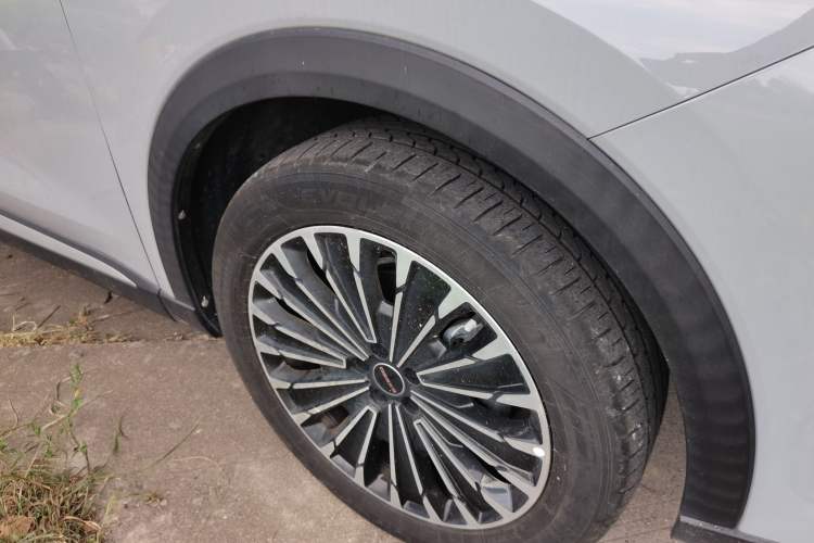 Used EXEED Stellar 2023 400T Two-Wheel Drive Comfort Flyfish Edition Right Front Wheel Hub