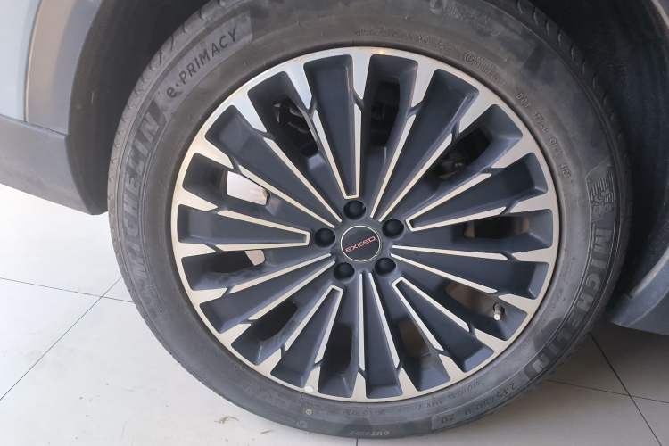 Used EXEED Stellar 2023 400T Four-Wheel Drive Luxury Edition Right Rear Wheel Hub