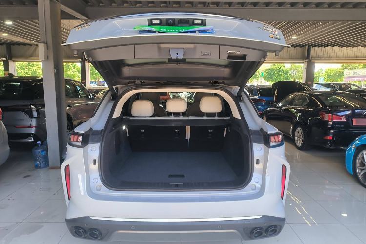Used EXEED Stellar 2023 400T Four-Wheel Drive Luxury Edition Trunk