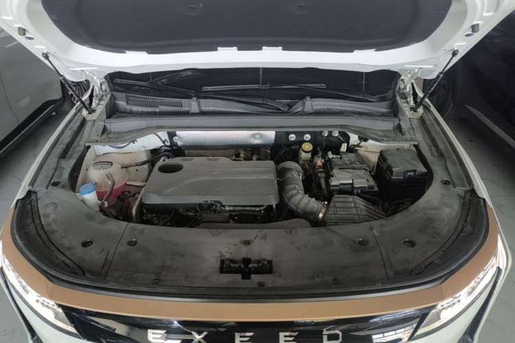 Used EXEED Stellar 2023 400T Two-Wheel Drive Comfort Flyfish Edition Engine Bay