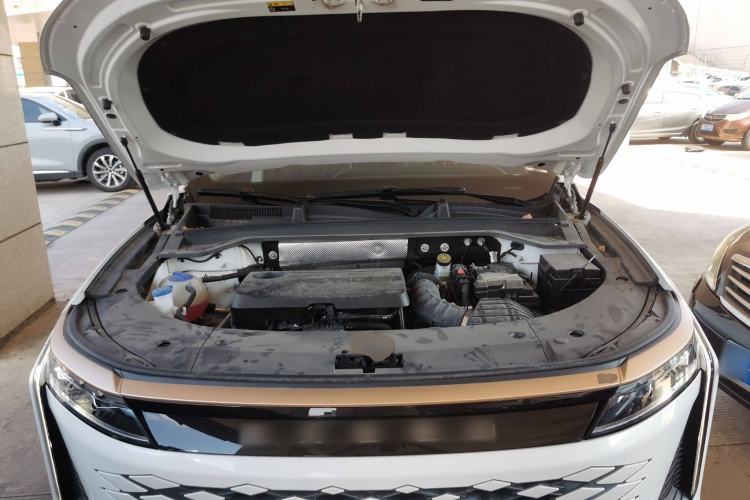 Used EXEED Stellar 2023 400T Two-Wheel Drive Comfort Edition Engine Bay