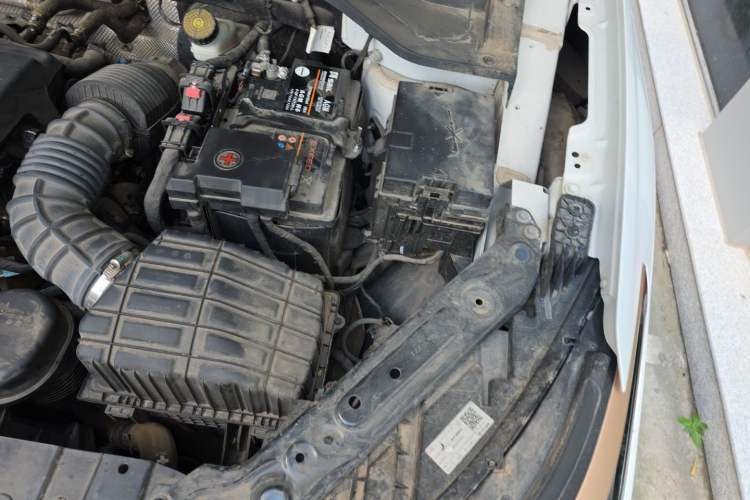 Used EXEED Stellar 2023 400T Two-Wheel Drive Comfort Edition Engine Bay Left