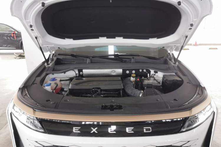 Used EXEED Stellar 2023 400T Two-Wheel Drive Comfort Edition Engine Bay