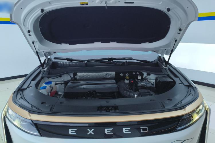Used EXEED Stellar 2023 400T Two-Wheel Drive Comfort Edition Engine Bay