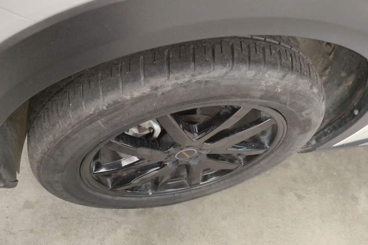 Used EXEED Stellar 2023 400T Four-Wheel Drive Deluxe Edition Left Front Wheel Hub