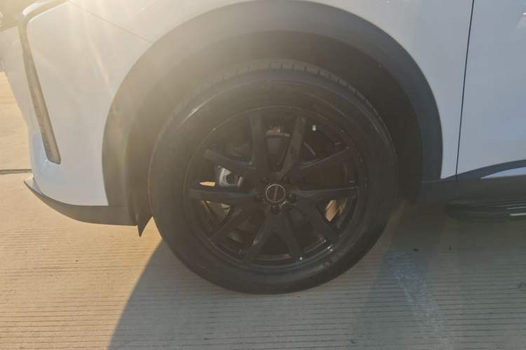 Used EXEED Stellar 2023 400T Four-Wheel Drive Deluxe Edition Left Front Wheel Hub