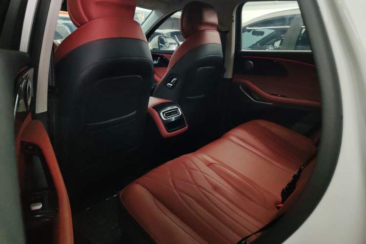 Used EXEED Stellar 2023 400T Two-Wheel Drive Comfort Flyfish Edition Left Rear Seat