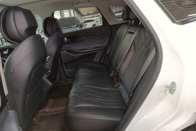 Used EXEED Stellar 2023 400T Four-Wheel Drive Deluxe Edition Left Rear Seat