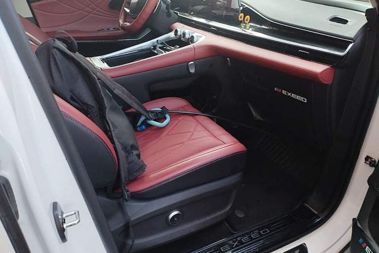 Used EXEED Stellar 2023 400T Four-Wheel Drive Premium Flying Fish Edition Right Front Seat