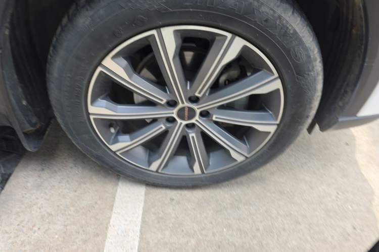 Used EXEED Stellar 2023 400T Two-Wheel Drive Comfort Edition Right Front Wheel Hub