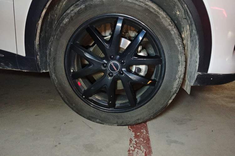 Used EXEED Stellar 2023 400T Two-Wheel Drive Comfort Edition Right Front Wheel Hub