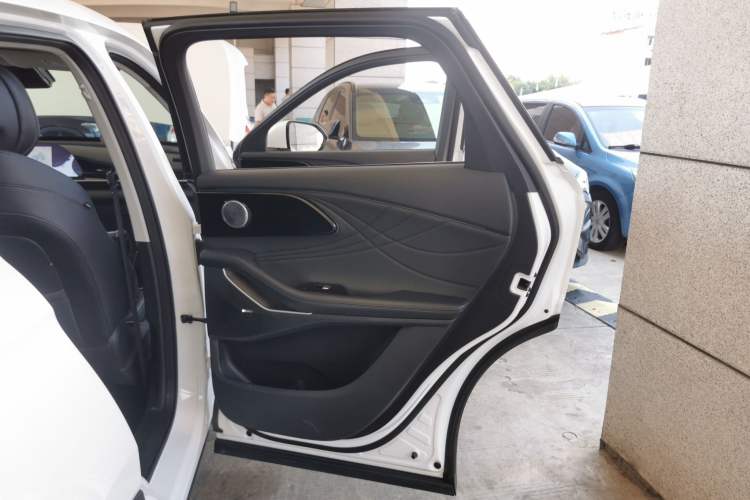 Used EXEED Stellar 2023 400T Two-Wheel Drive Comfort Edition Right Rear Door Interior