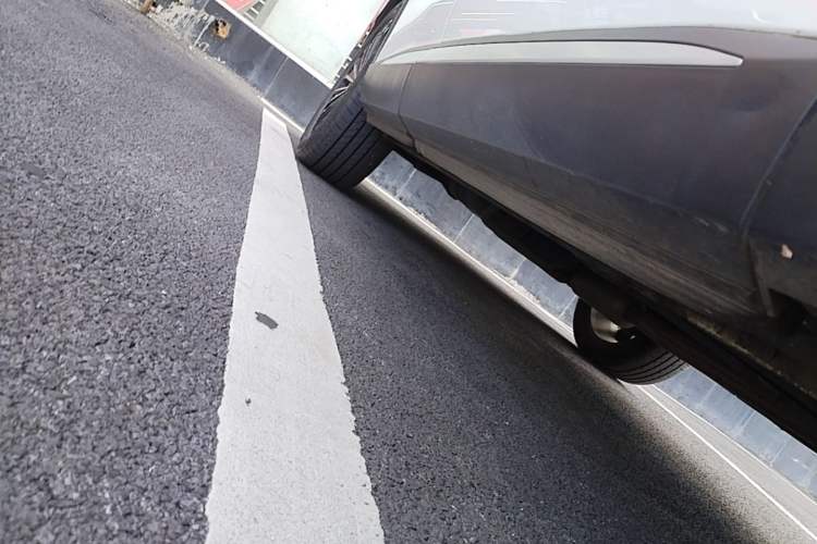 Used EXEED Stellar 2023 400T Four-Wheel Drive Premium Flying Fish Edition Right Side Sill