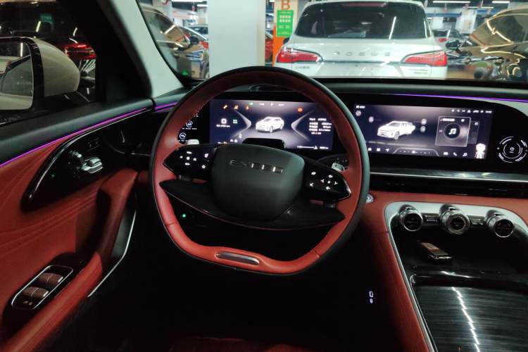 Used EXEED Stellar 2023 400T Two-Wheel Drive Comfort Flyfish Edition Steering Wheel