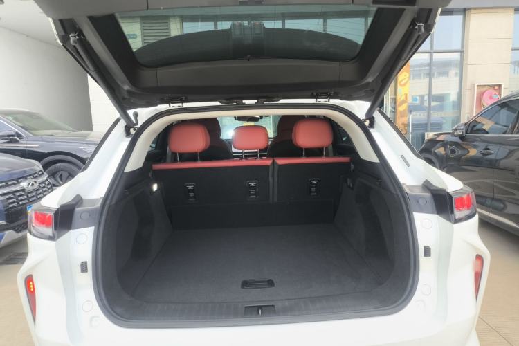Used EXEED Stellar 2023 400T Two-Wheel Drive Comfort Flyfish Edition Trunk