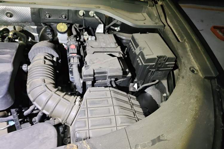 Used EXEED Stellar 2024 400T Two-Wheel-Drive Elite Edition Engine Bay Left