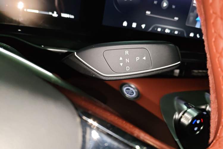 Used EXEED Stellar 2024 400T Two-Wheel-Drive Elite Edition Gear Lever