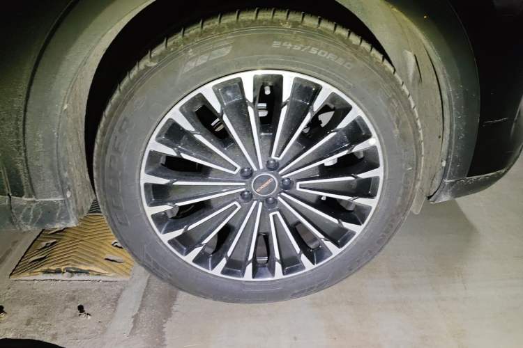Used EXEED Stellar 2024 400T Two-Wheel-Drive Elite Edition Right Front Wheel Hub
