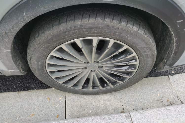 Used EXEED Stellar 2024 400T Four-Wheel Drive Elite Edition Right Front Wheel Hub