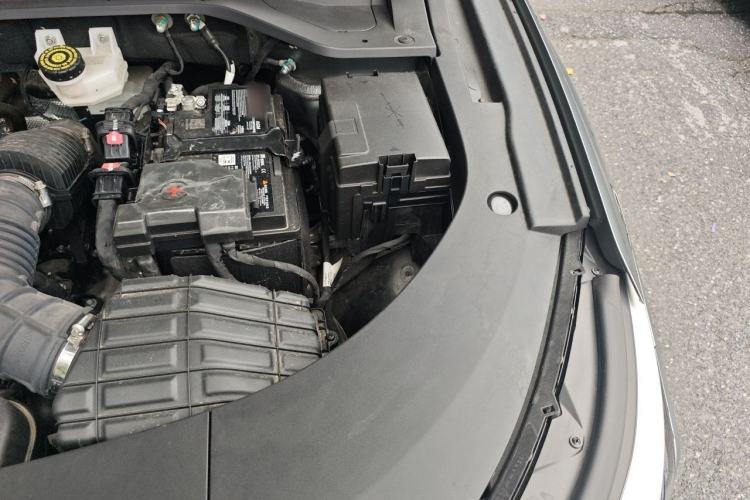 Used EXEED Stellar 2024 400T Four-Wheel Drive Elite Edition Engine Bay Left