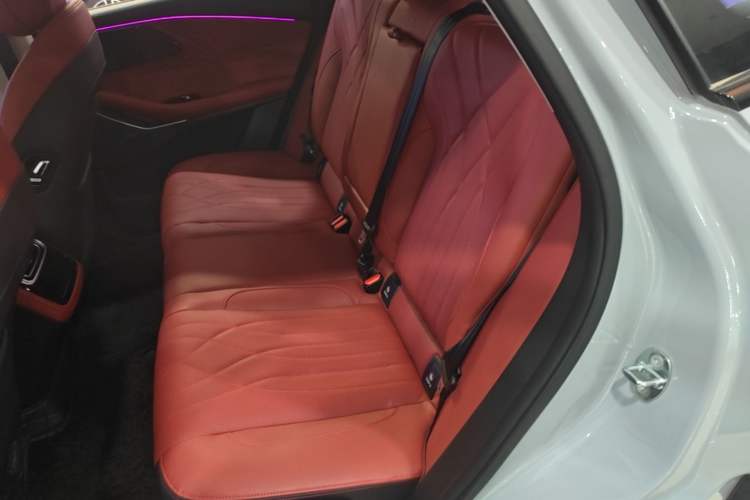 Used EXEED Stellar 2024 400T Four-Wheel Drive Elite Edition Left Rear Seat