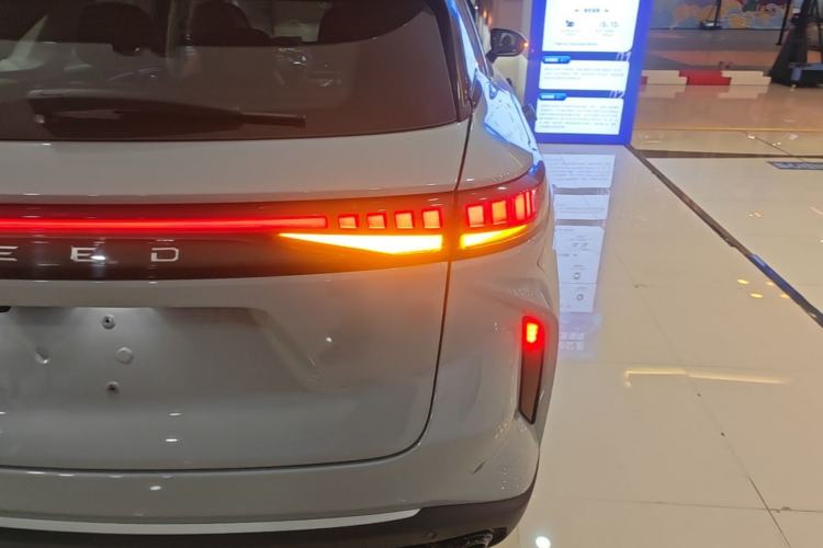 Used EXEED Stellar 2024 400T Four-Wheel Drive Elite Edition Right Rear Taillight