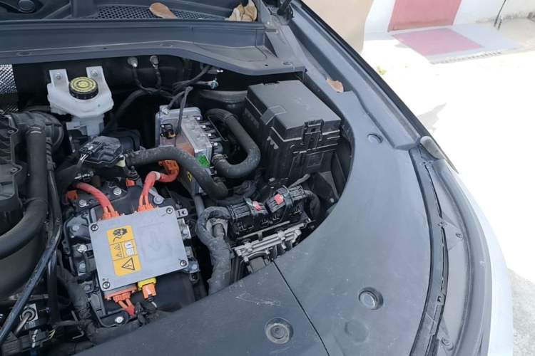 Used EXEED Stellar C-DM 2024 1.5T Extended-Range Pro Engine Bay Left